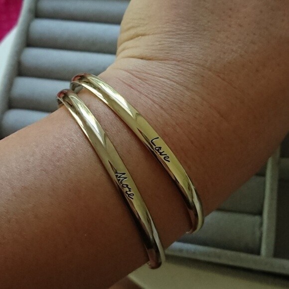 Victoria's secret-  Love. More. Set Two Engraved Stackable Cuff Bangle Gold tone - Picture 6 of 6